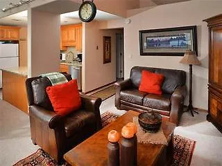 Apartment Vantage Point