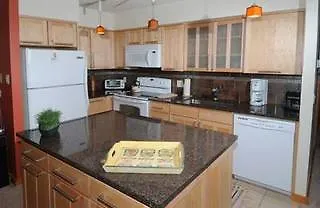 Vantage Point Apartment *