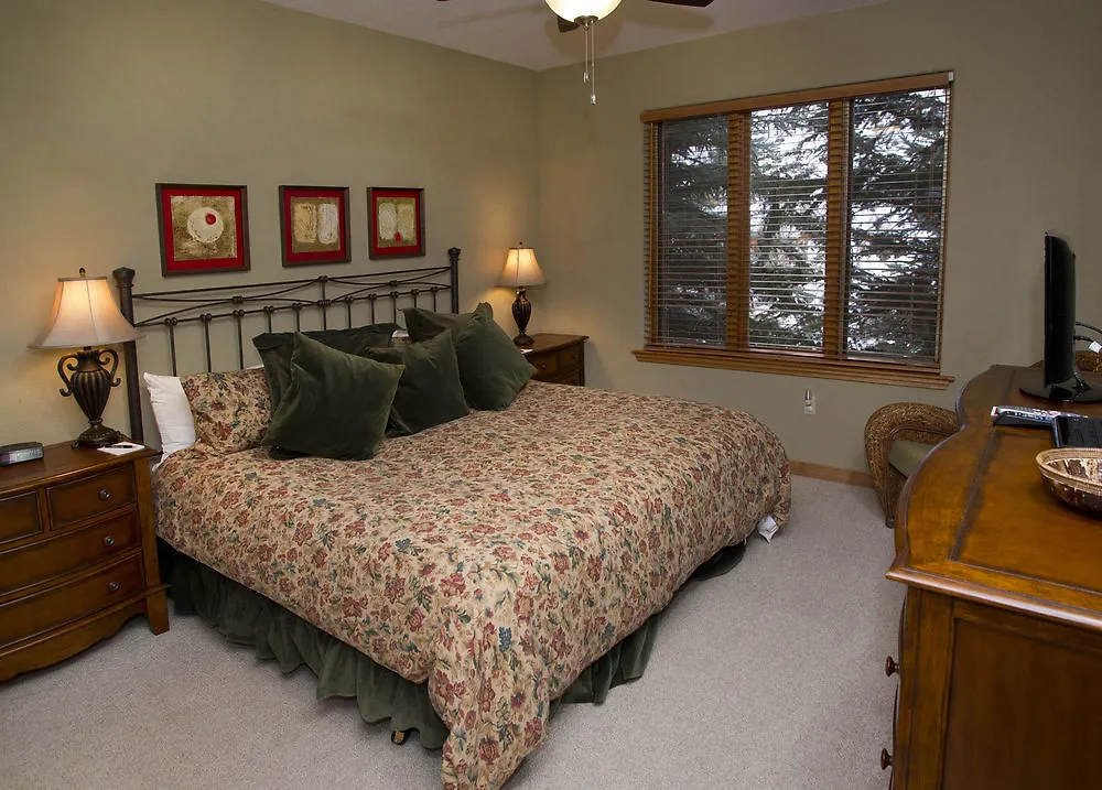 Aspenwood By Berkshire Hathaway 2*