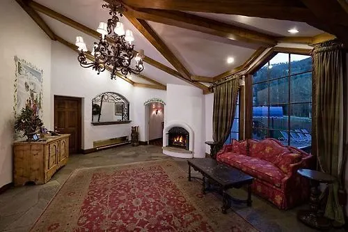 Aparthotel Seasons 3*