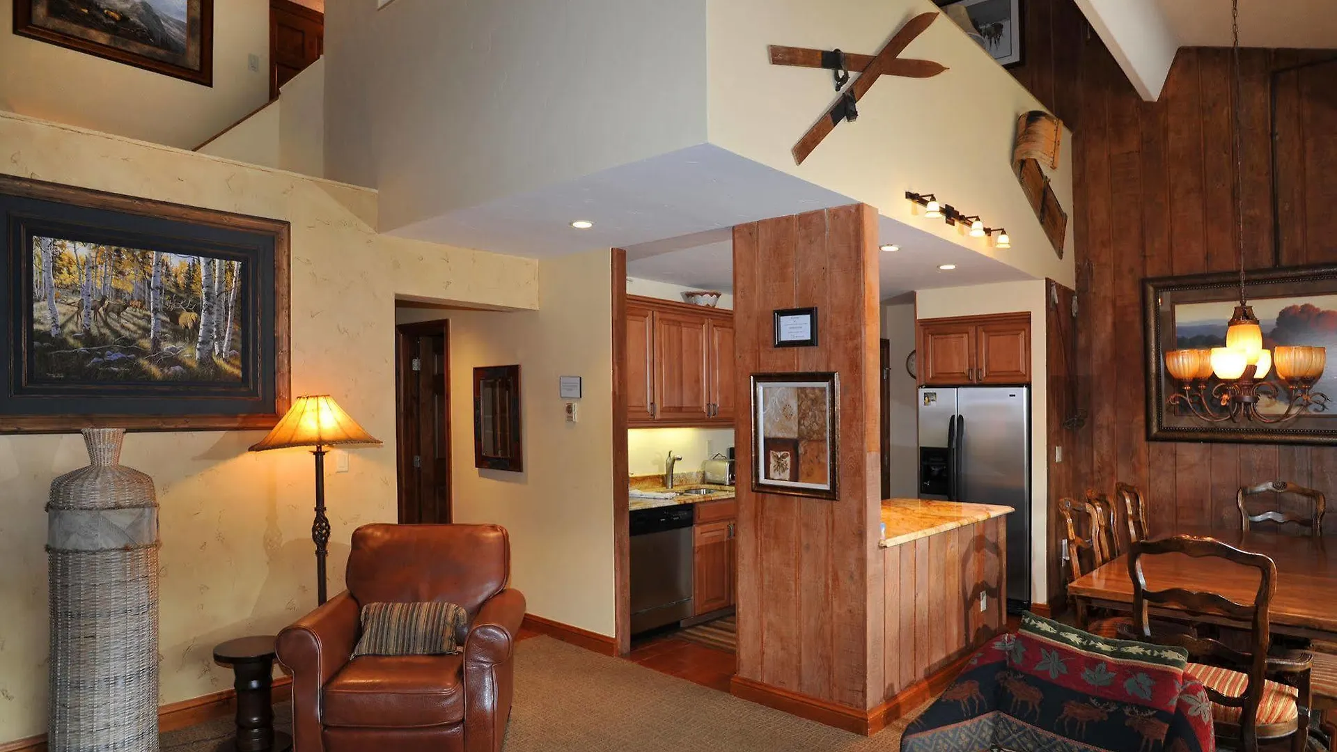 Hotel Vantage Point Lionshead By Berkshire Hathaway 2*