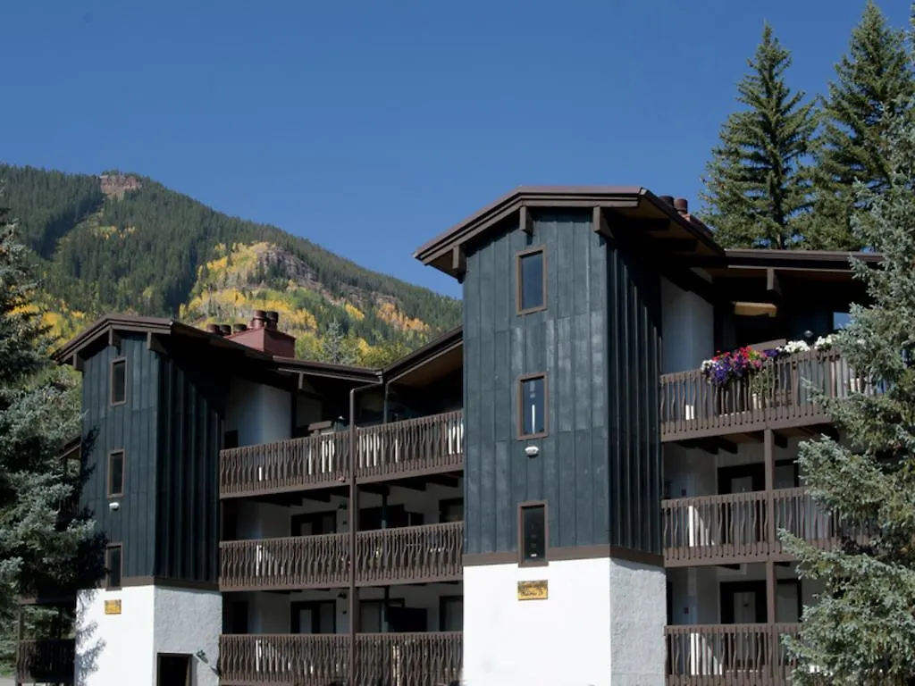 Racquet Club Mountain