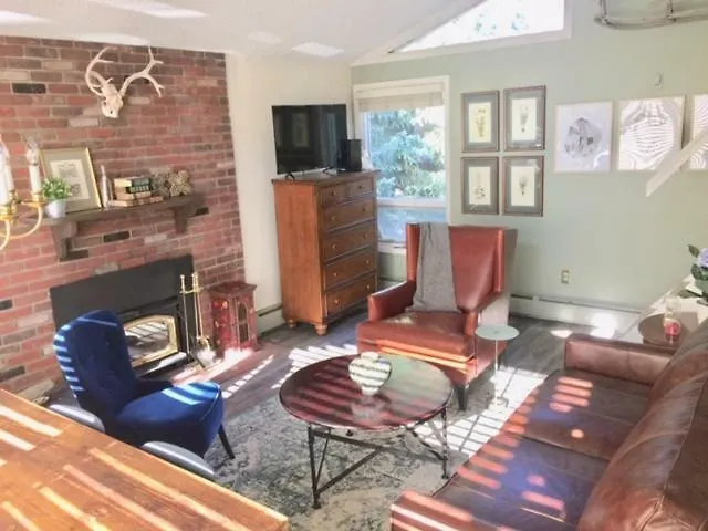 Spectacular Apartment, Close To Lions Head, Next To Bus Stop *