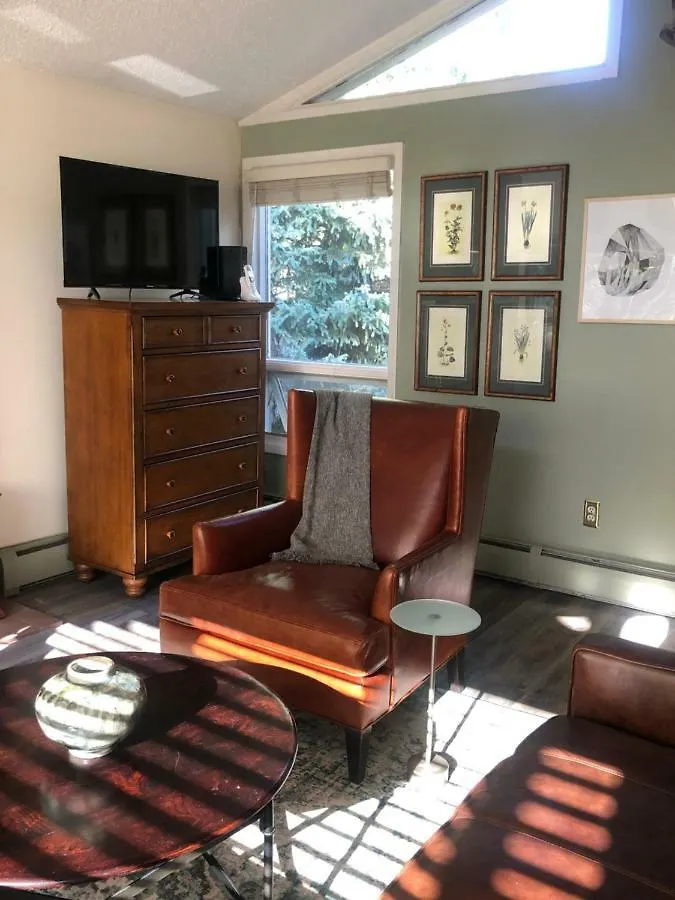 Spectacular Apartment, Close To Lions Head, Next To Bus Stop Apartment *