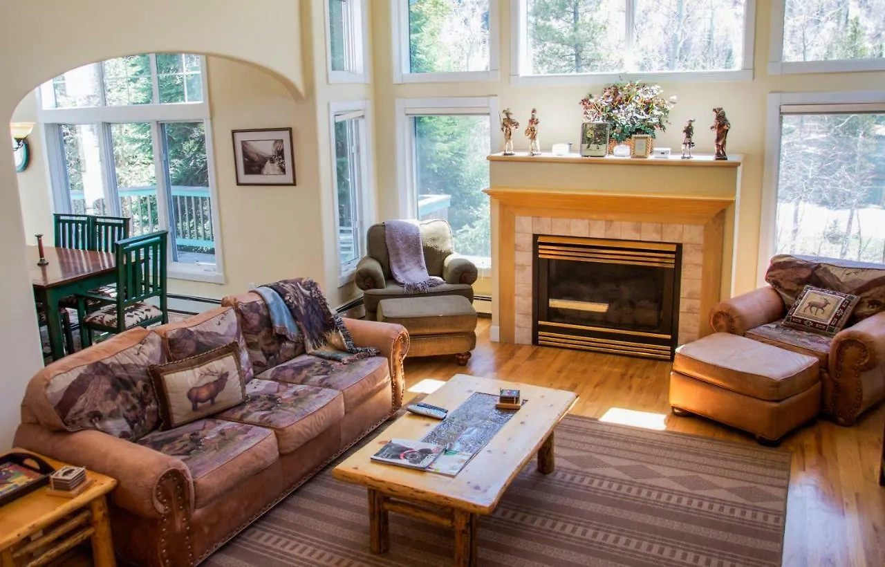 Cascade Village Area 5 Bed 4 Bath, Walk To Lift! *