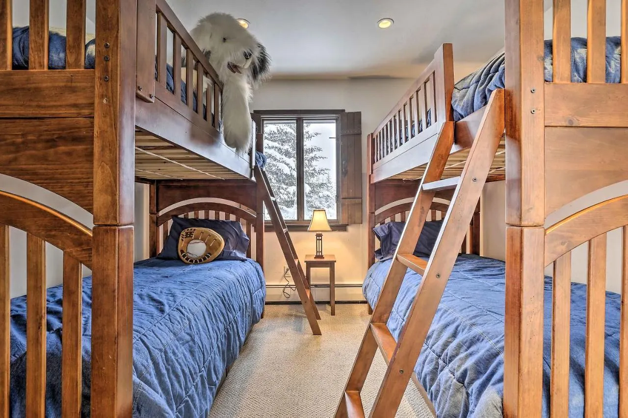 With Mtn View Deck - Steps To Shuttle Apartment