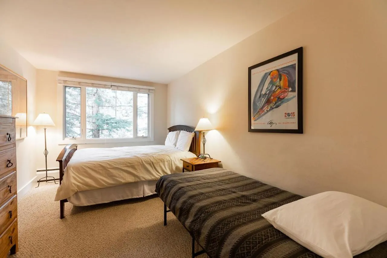 Trail's By Realty
