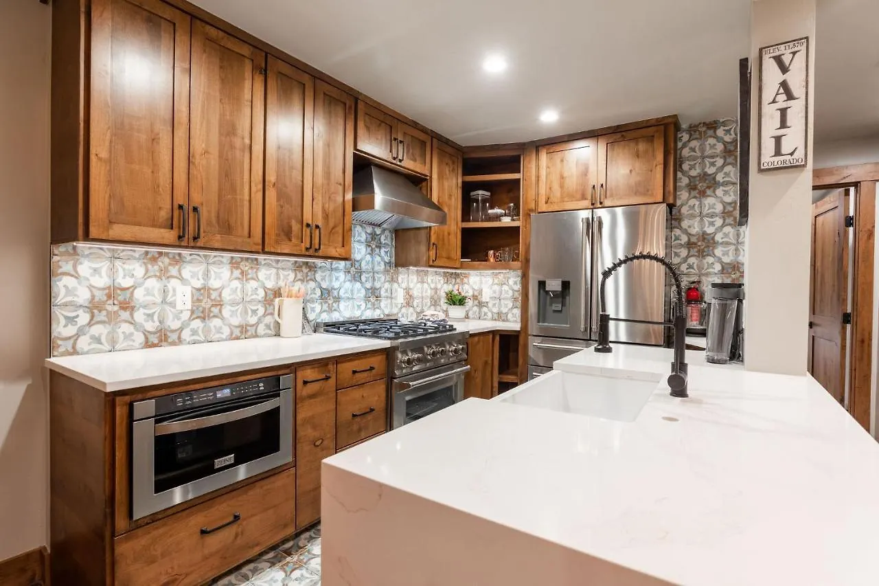 Apartment Trail's By Realty Vail