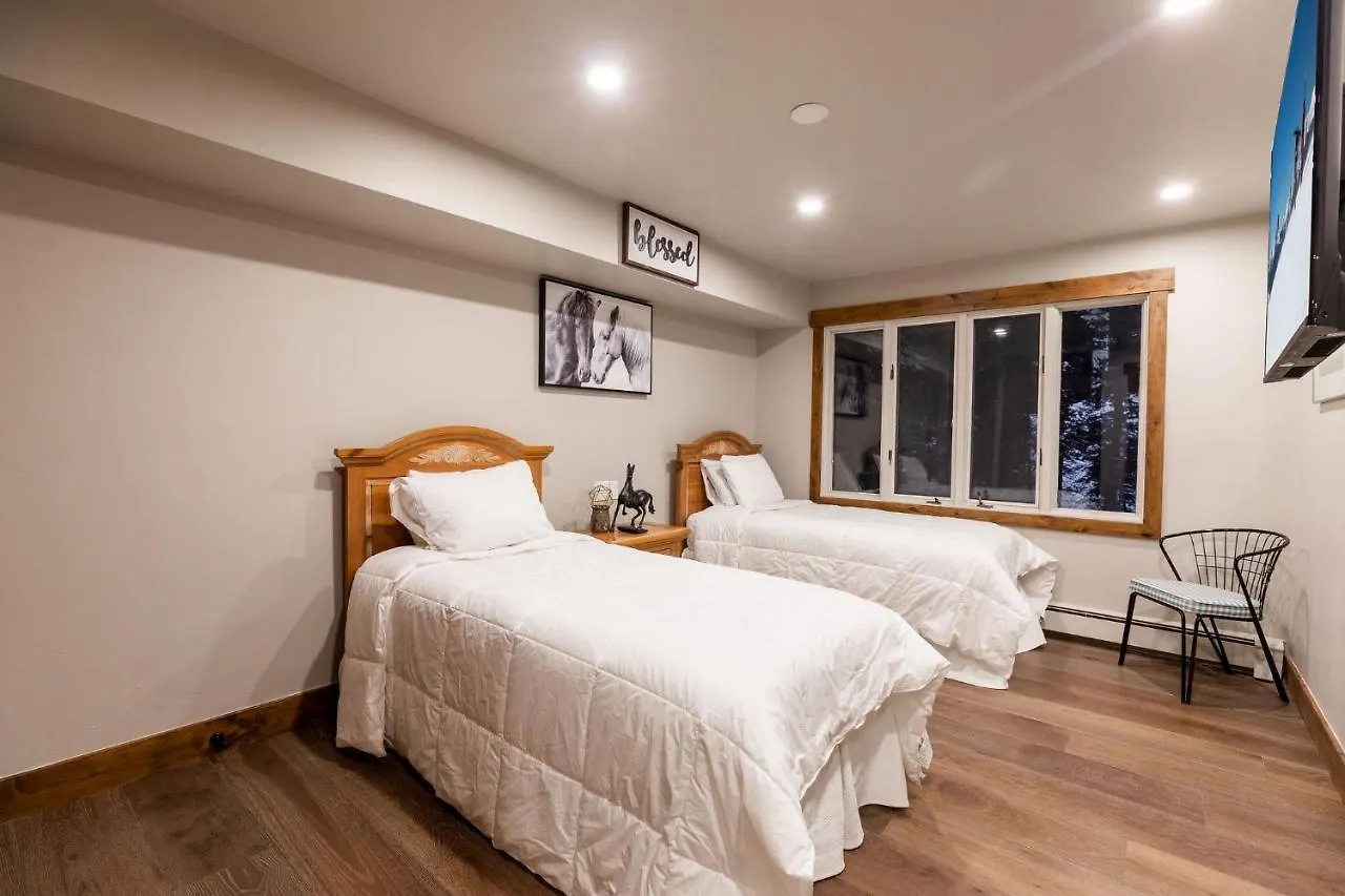 Apartment Trail's By Realty *