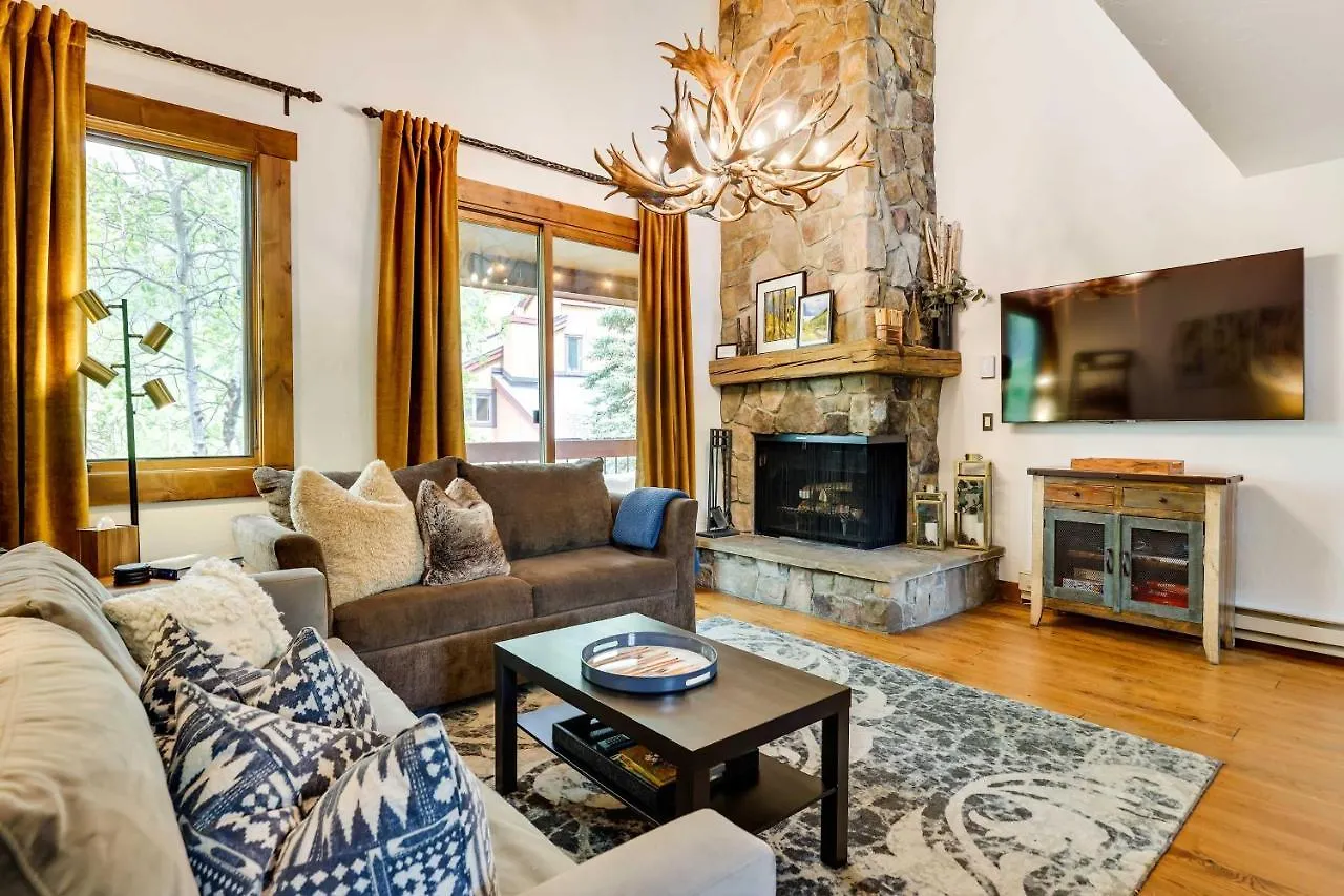 Elegant - Walk To Booth Falls Trail Holiday home Vail