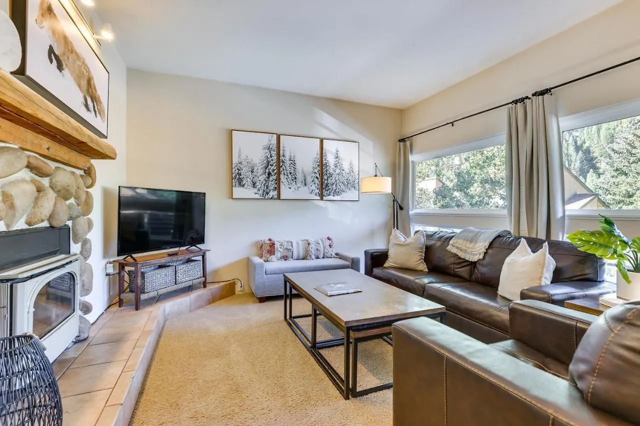 Apartment East Vail Condo With Pool, Hot Tub, And Free Bus Stop