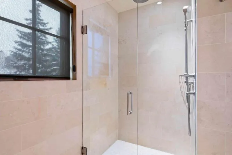 4 Bedroom Luxury At Solaris Residences Lägenhet *