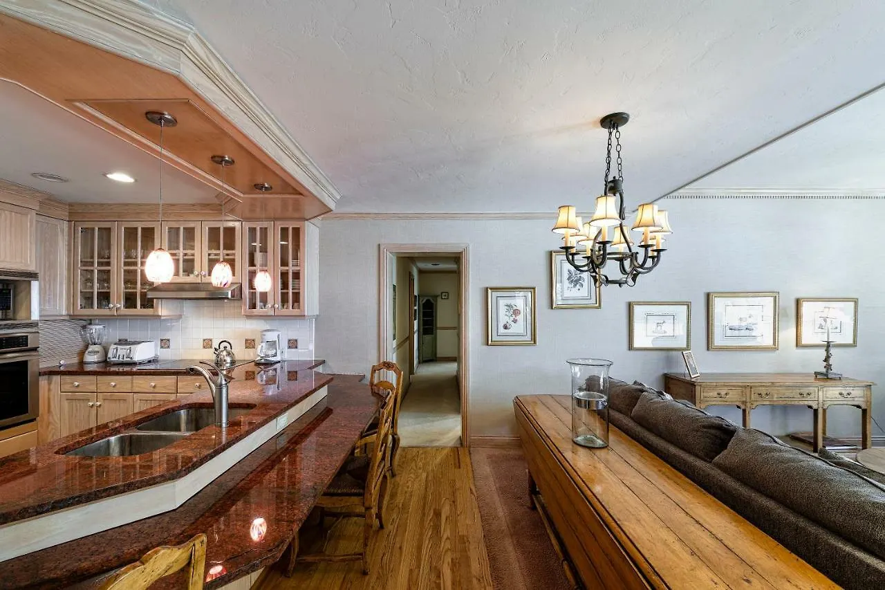 Vail's Mountain Haus At The Covered Bridge Lodge Vail