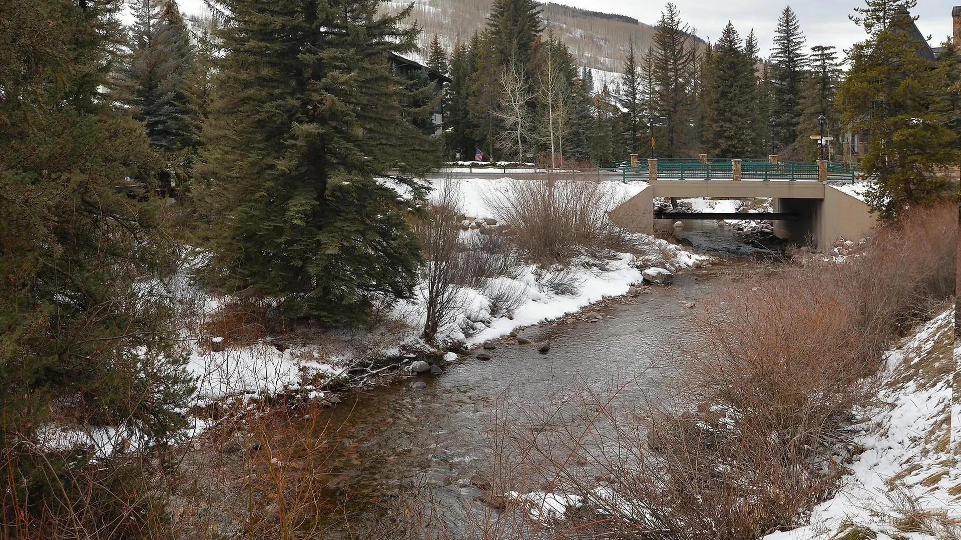 Trails East Village By Berkshire Hathaway 3* Vail